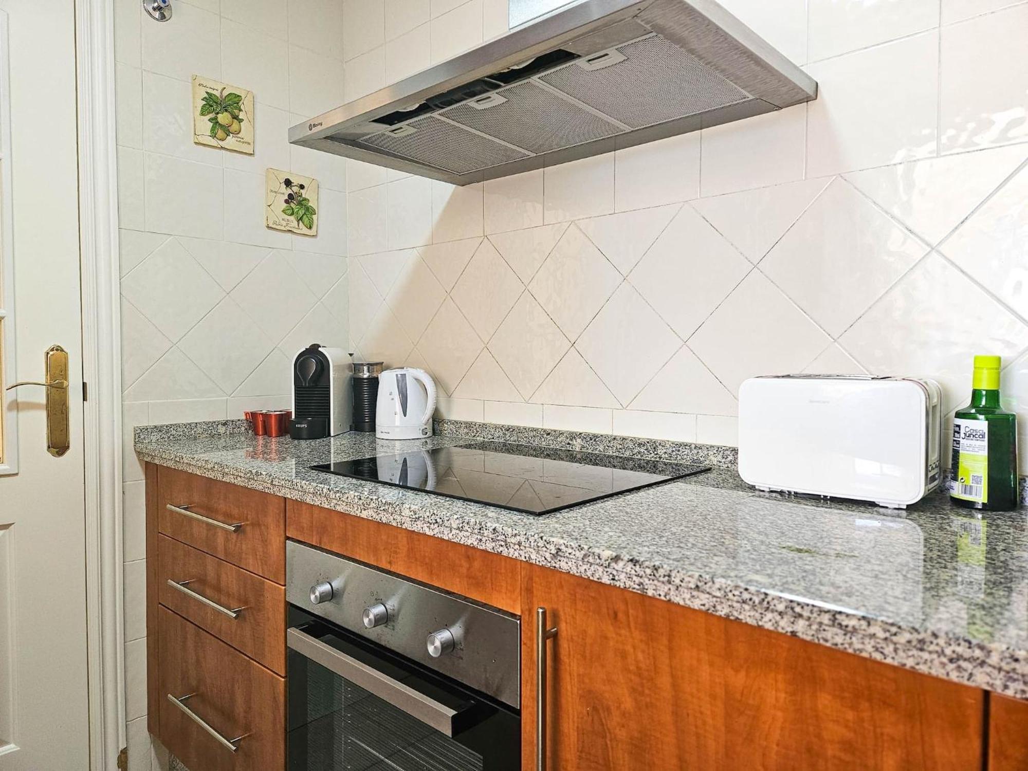 1 Bed In Los Lagos De Santa Maria, Elviria 마르베야 외부 사진