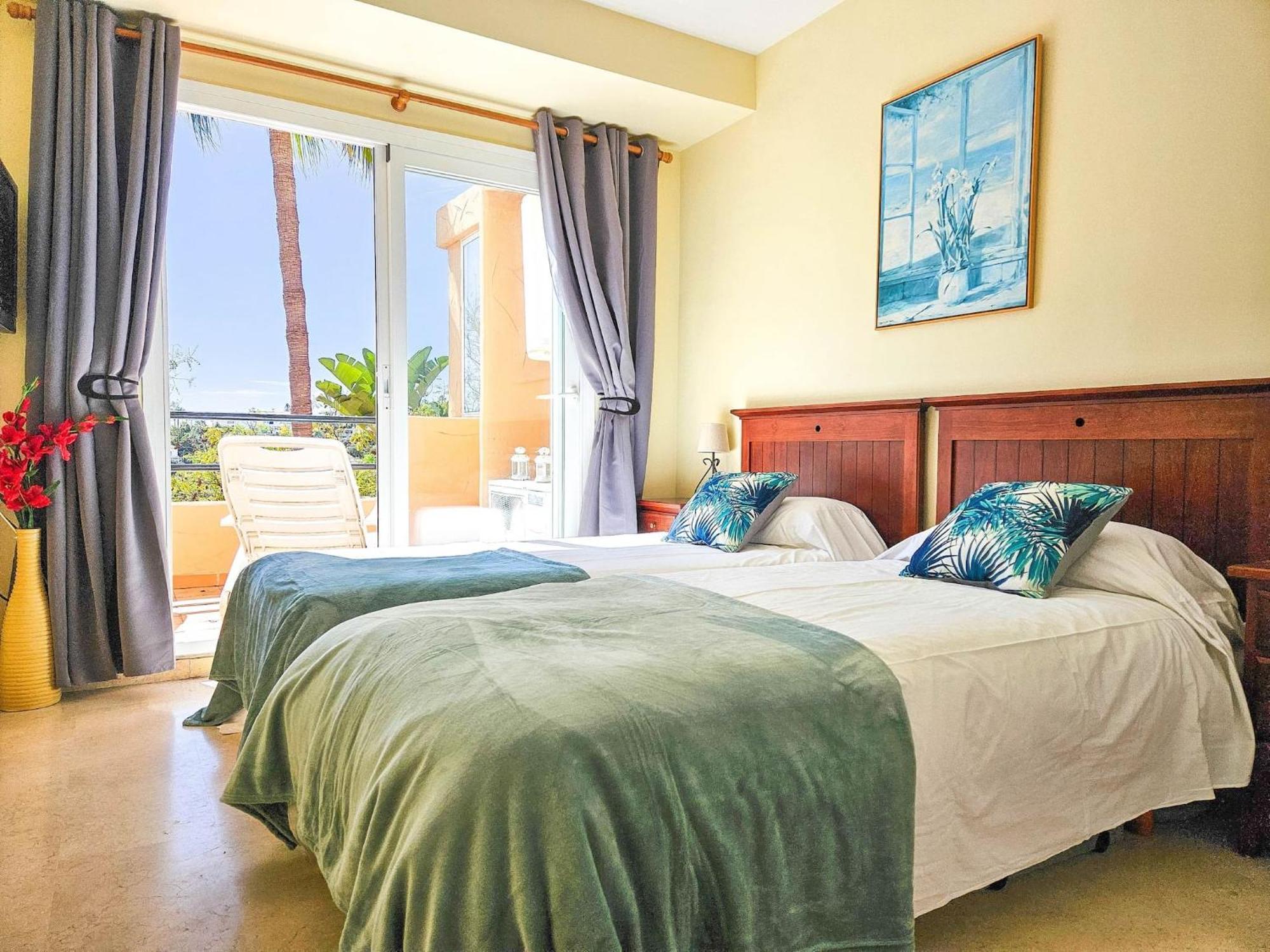 1 Bed In Los Lagos De Santa Maria, Elviria 마르베야 외부 사진