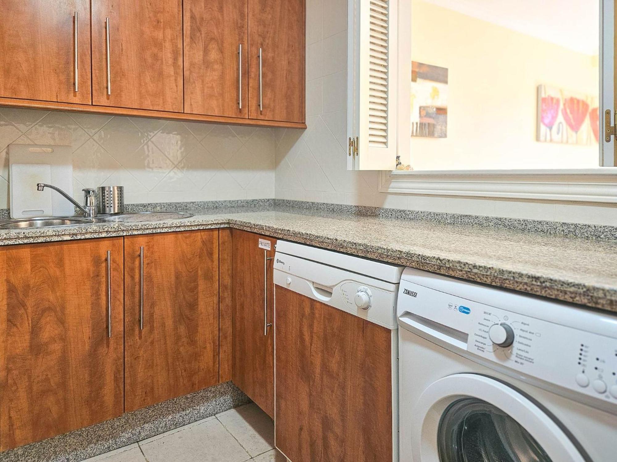 1 Bed In Los Lagos De Santa Maria, Elviria 마르베야 외부 사진