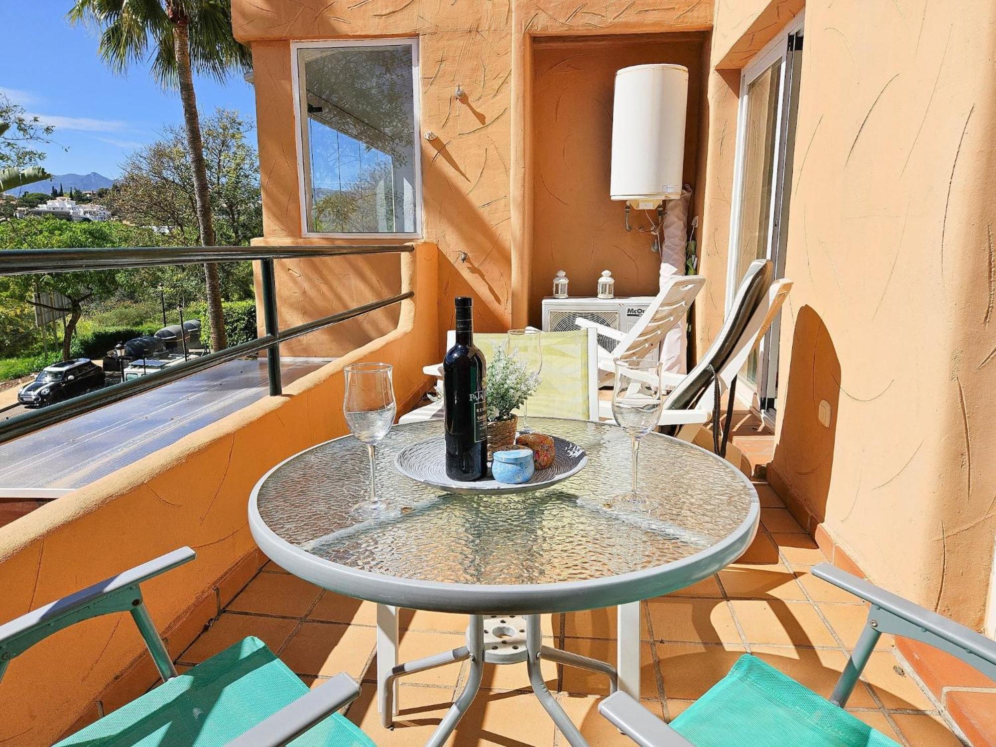 1 Bed In Los Lagos De Santa Maria, Elviria 마르베야 외부 사진
